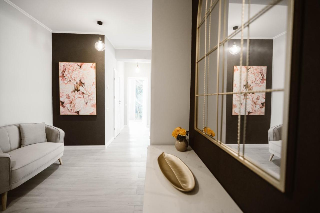 Sibiu Ezonia Central Apartment Exteriör bild